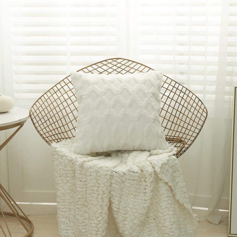 Elegant Plush Pillow Cover Geometric Soft Plush Short Wool Velvet Decorative Throw Pillow Covers Luxury Style Cushion Case Pillow Decorative Throw Pillow Case Soft Cozy Bed Cushion Cover Faux Fur Home Decor