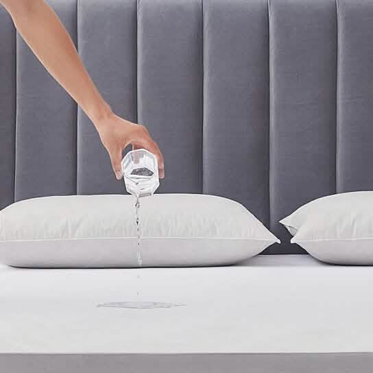 Fabric Zippered Waterproof and Bed Bug Mattress Protector