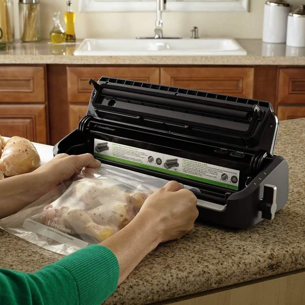 FoodSaver Vacuum Sealer System with Starter Bags & Rolls