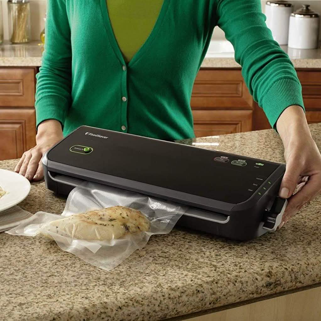 FoodSaver Vacuum Sealer System with Starter Bags & Rolls