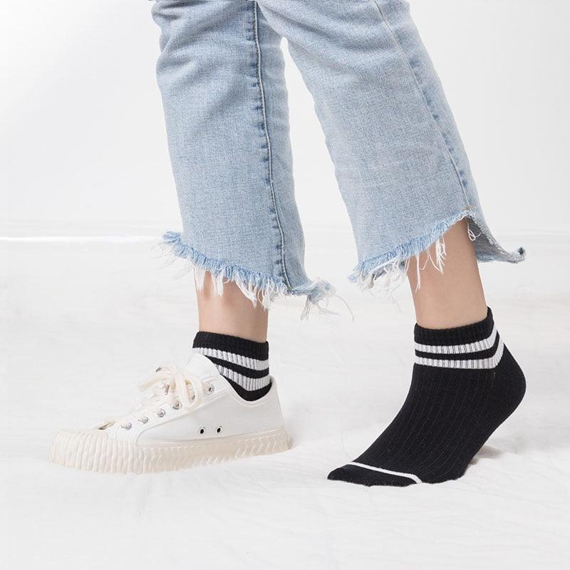 Funny Cute Cotton Crew Socks Women Fashion Colorful  Retro Long Socks New Year Christmas Gifts For Men And Women