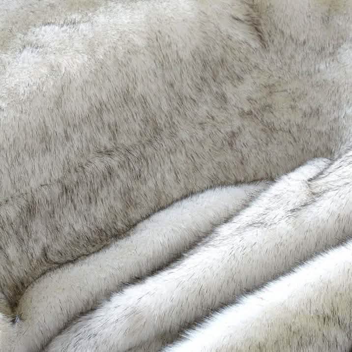 Heavy Faux Fur Throw Blanket – Assorted Styles