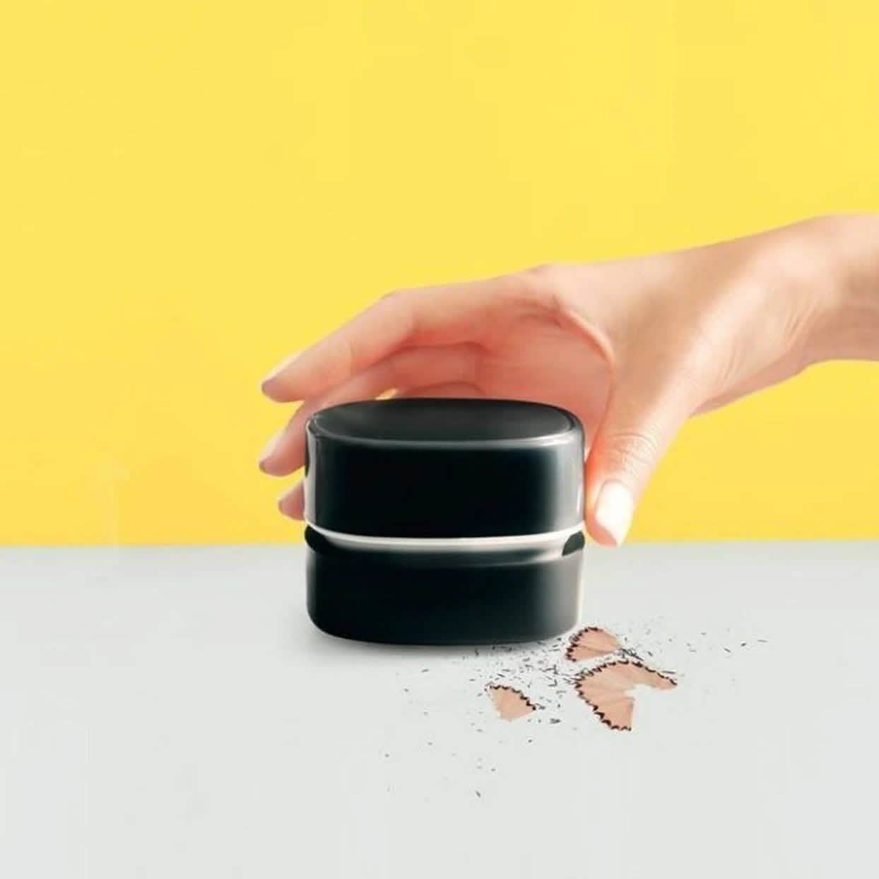 iJoy Ta-Da Battery Powered Mini Desktop Vacuum Cleaner