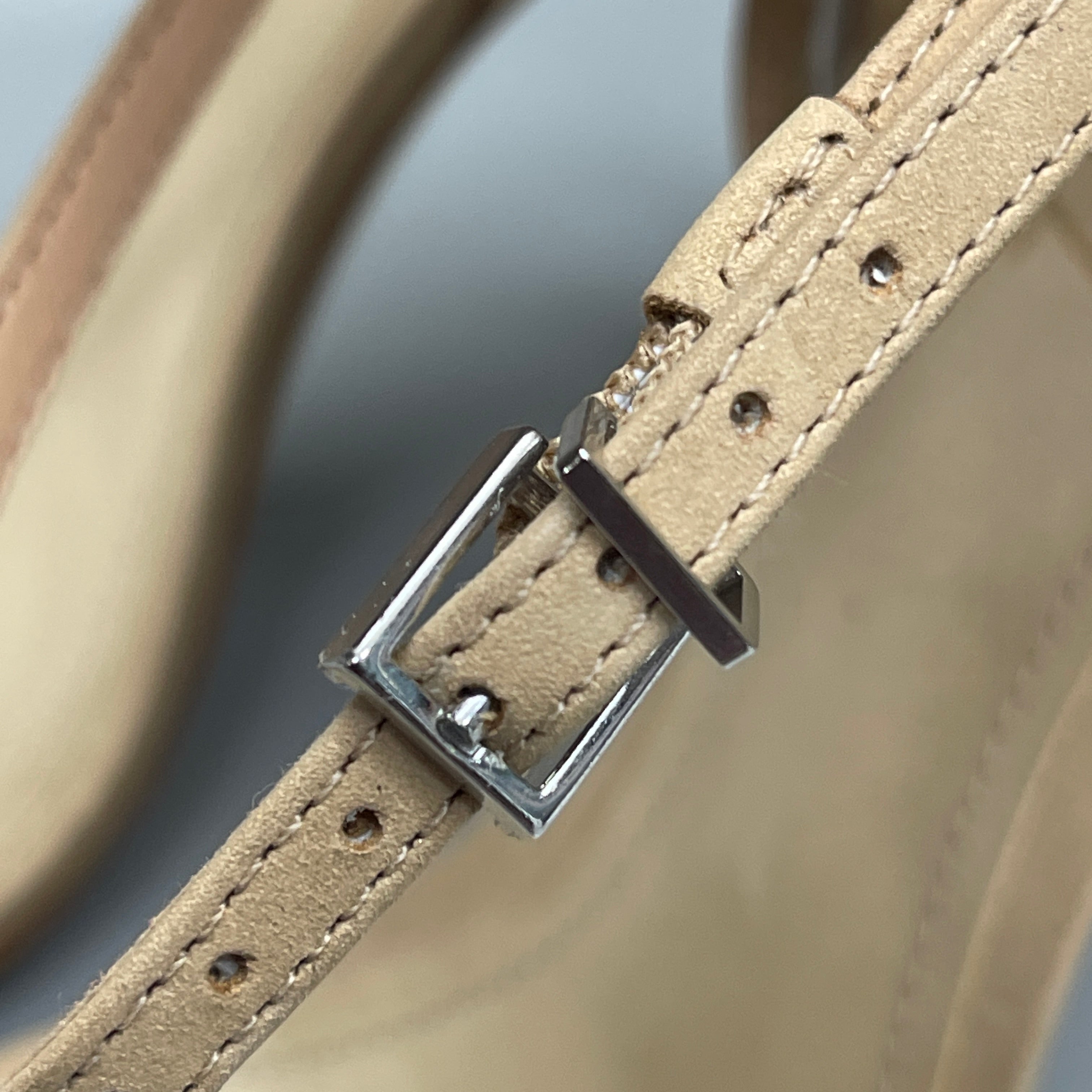 SCHUTZ Peaky Nubuck & Vinyl Multimaterial Women's Sandal Heel Light Nude Sz 9B (New)