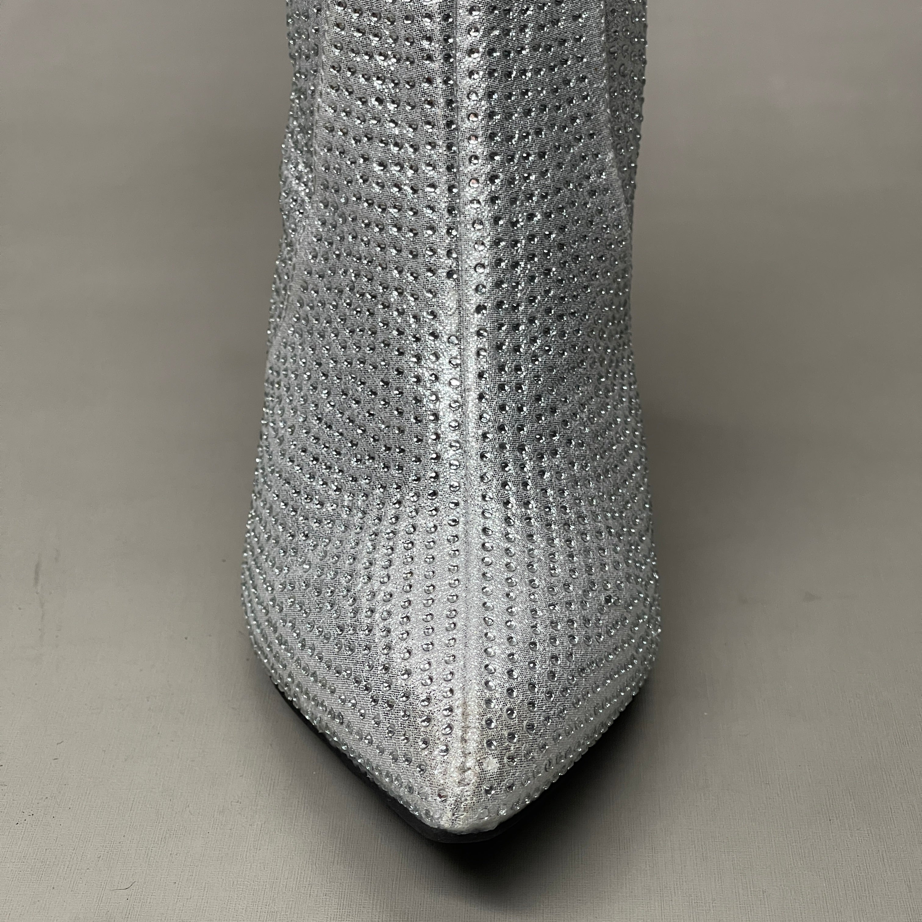 MIA Mackynzie Silver Stone Tall Heeled Boots Sz 6.5M Q100302