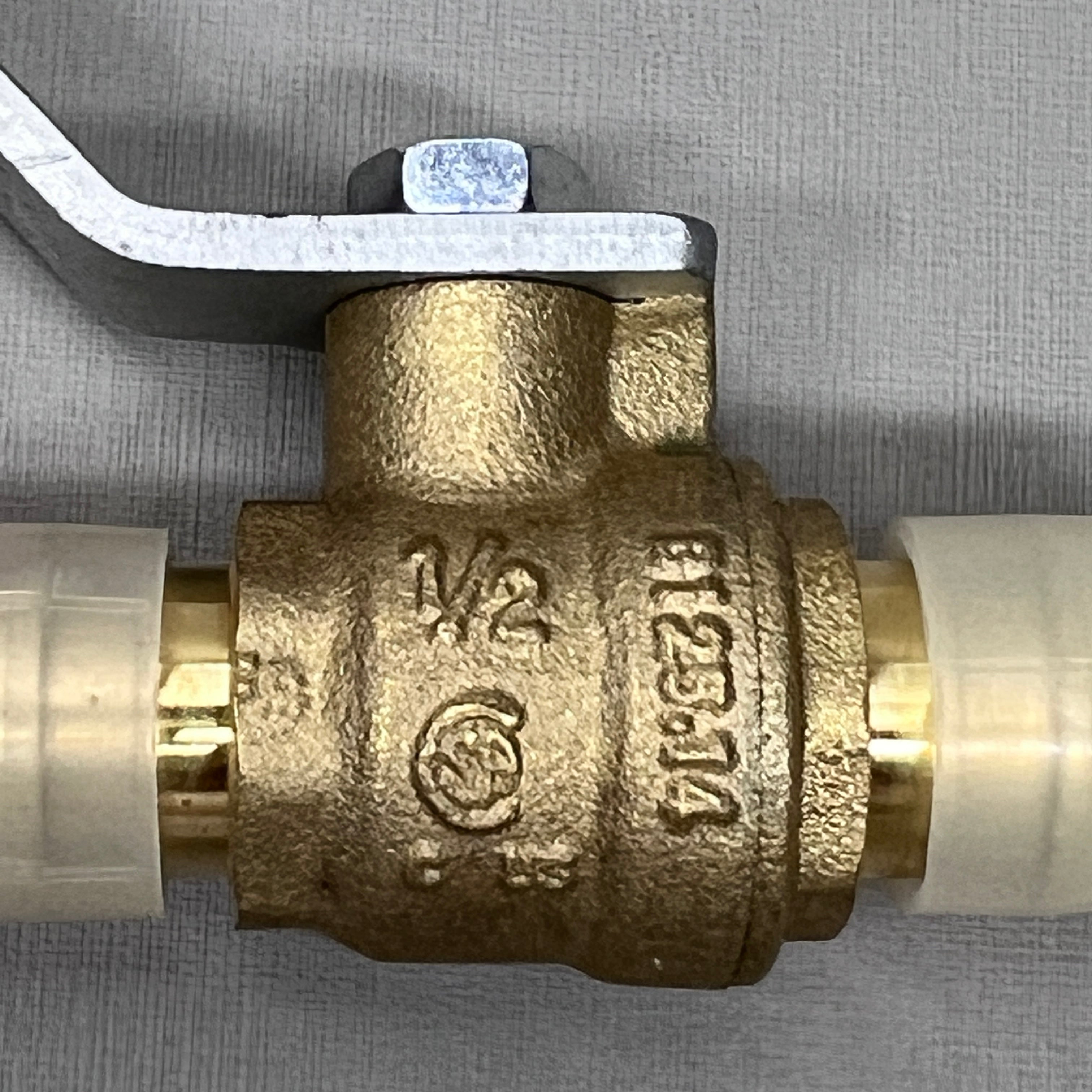 RED-WHITE VALVE Brass LF PEX Ball Valve 1/2" 0.28 lb 5015AB (New)