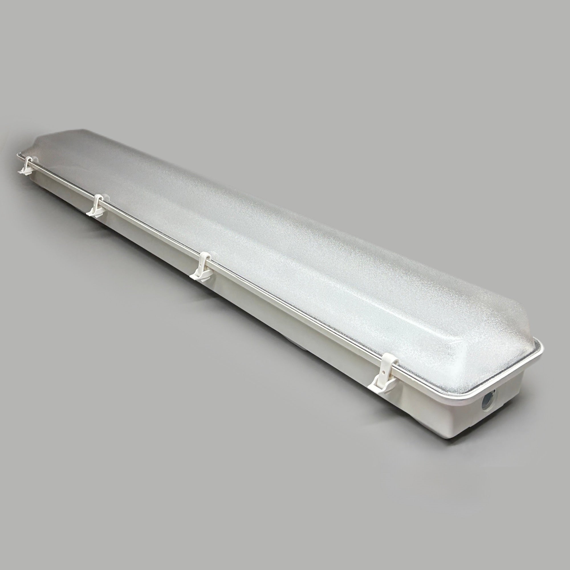 COOPER Metalux Vaportite LED 4000 Lumen 4000K 0-10V 4 ft (New)