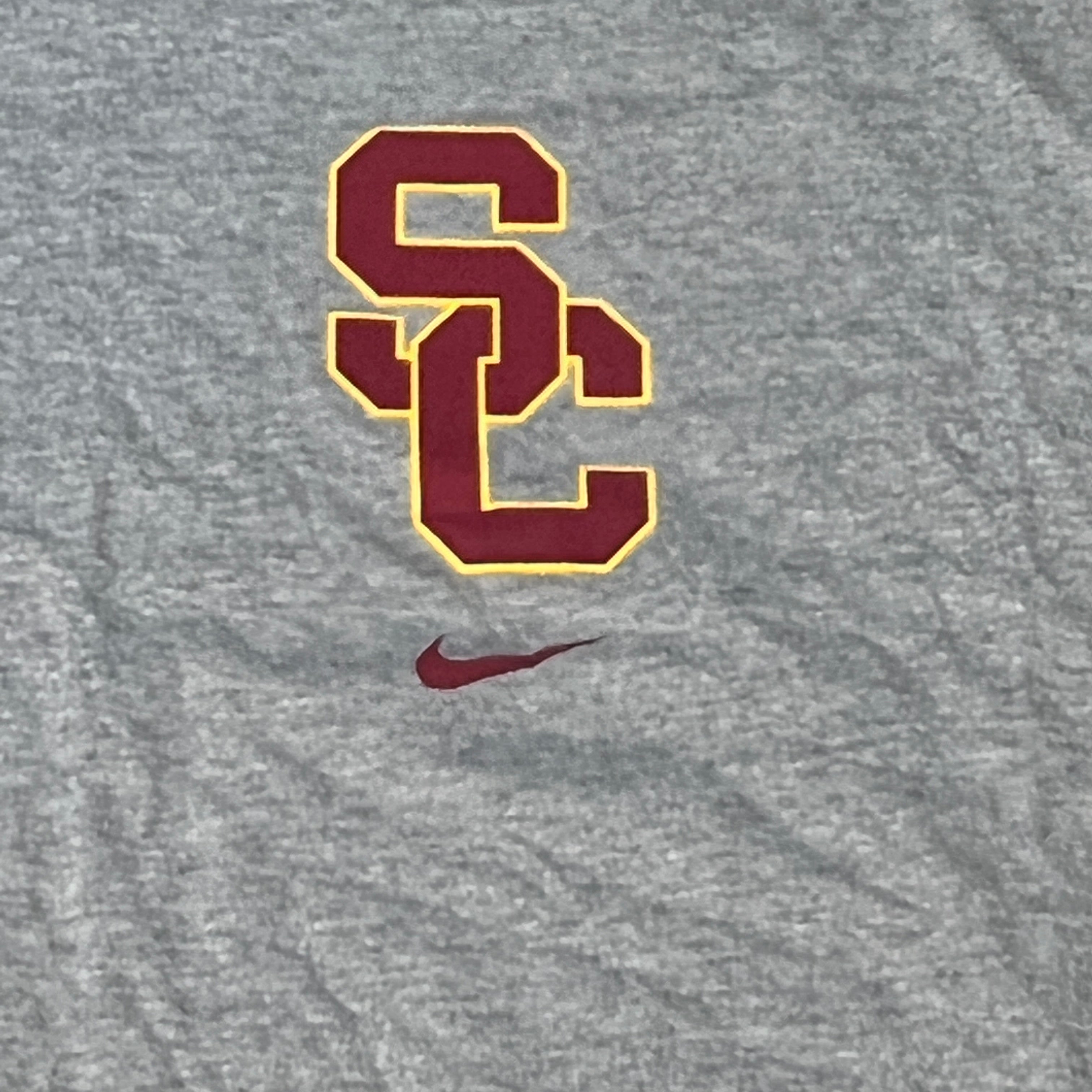NIKE USC Trojan Interlock Logo Women's Tee Grey Sz XL DJ3113-063 (New)