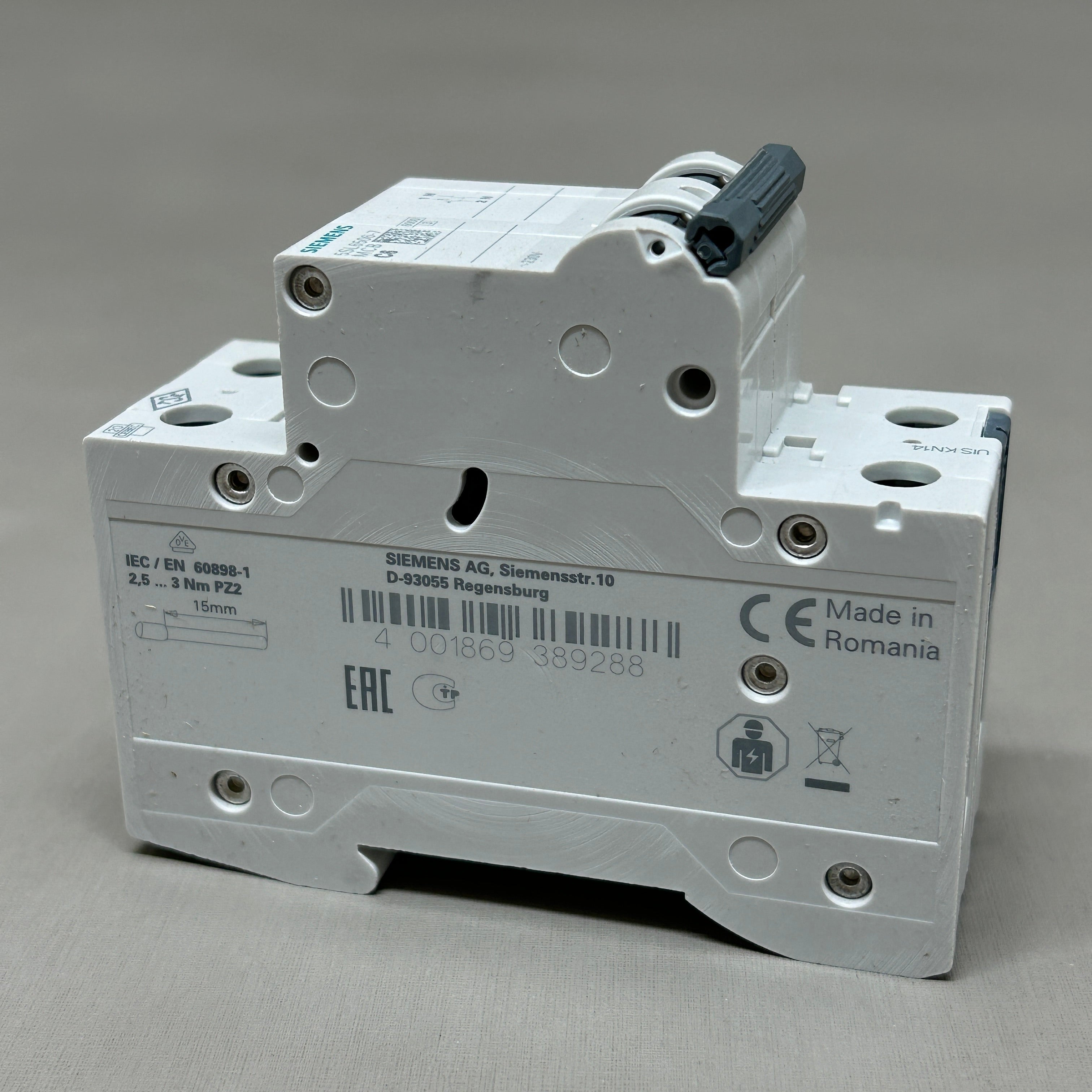 SIEMENS Miniature Circuit Breaker 230V 6KA Off-White 5SL6506-7 (New)