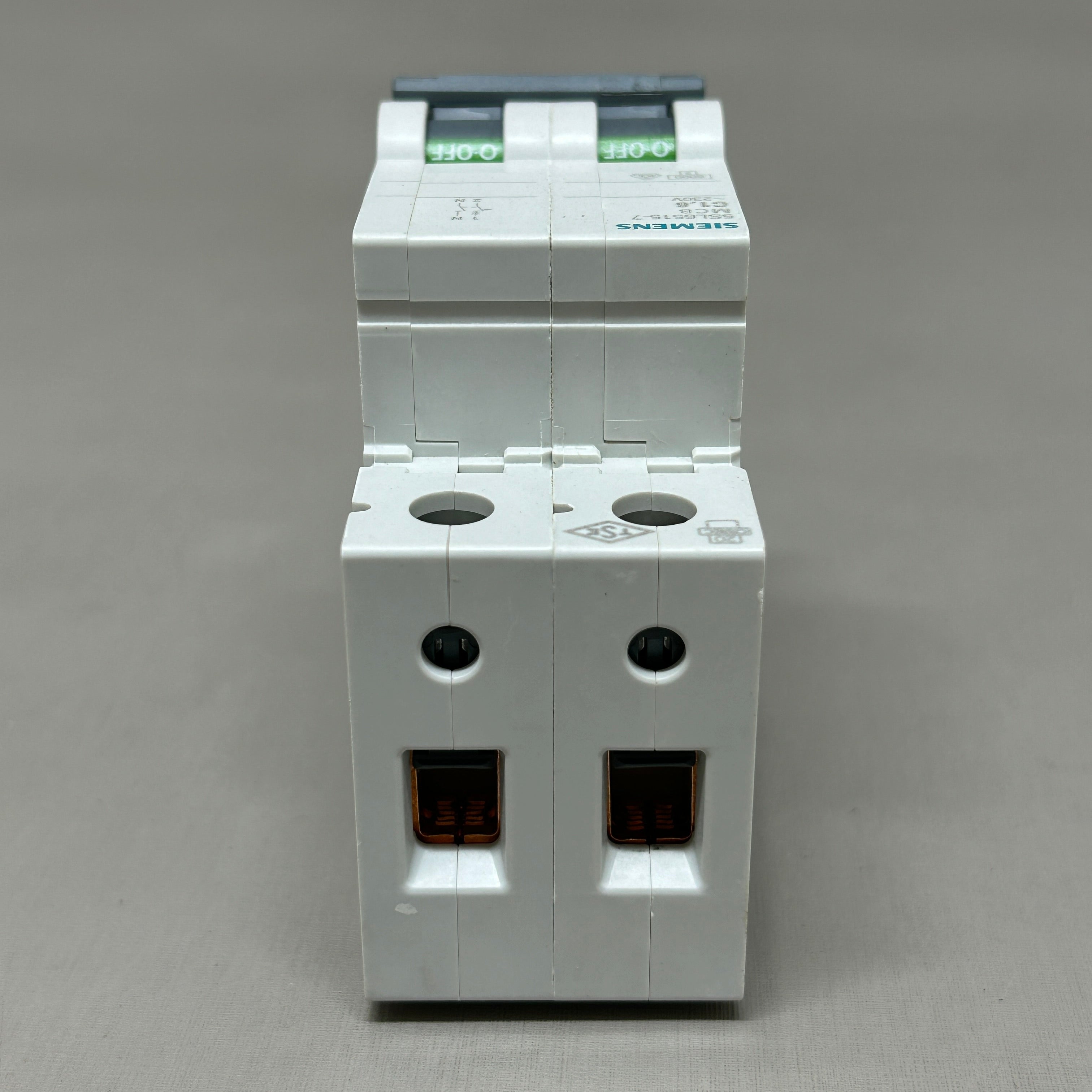 SIEMENS Miniature Circuit Breaker 230V 6KA Off-White 5SL6515-7 (New)