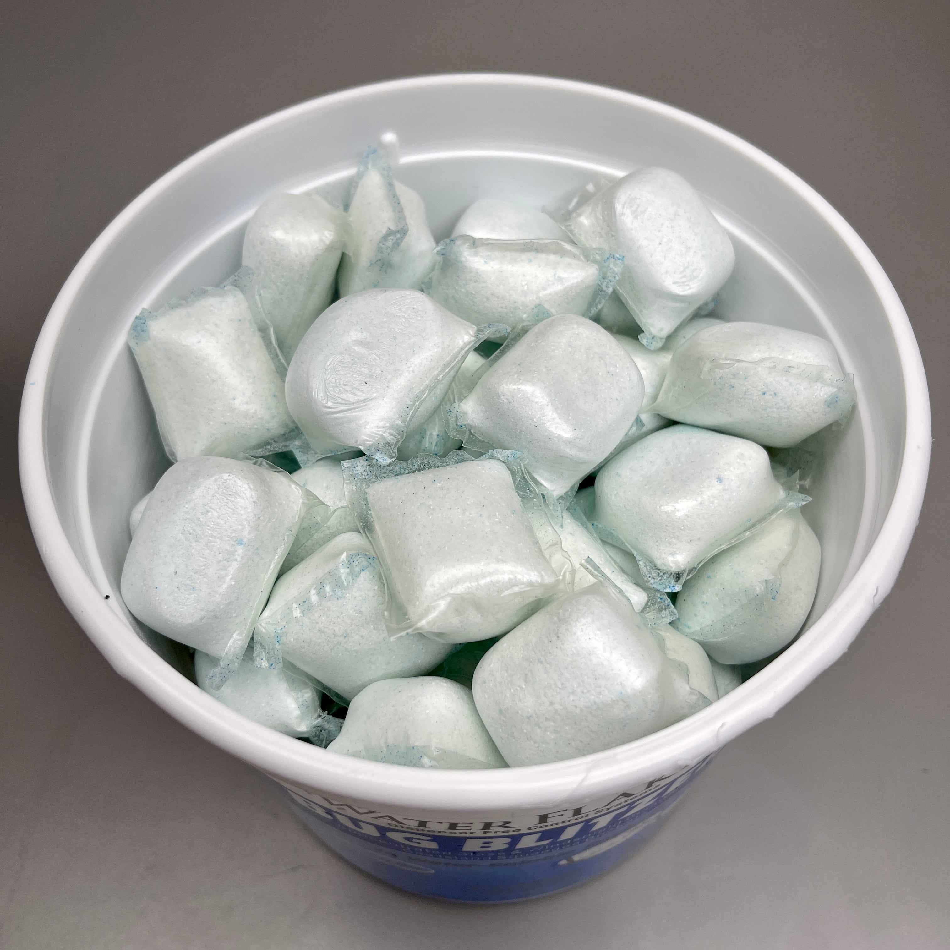 WATER FLAKES Stearns Bug Blitzer in Premeasured Packets 90 x 0.5 oz. Packets (New)