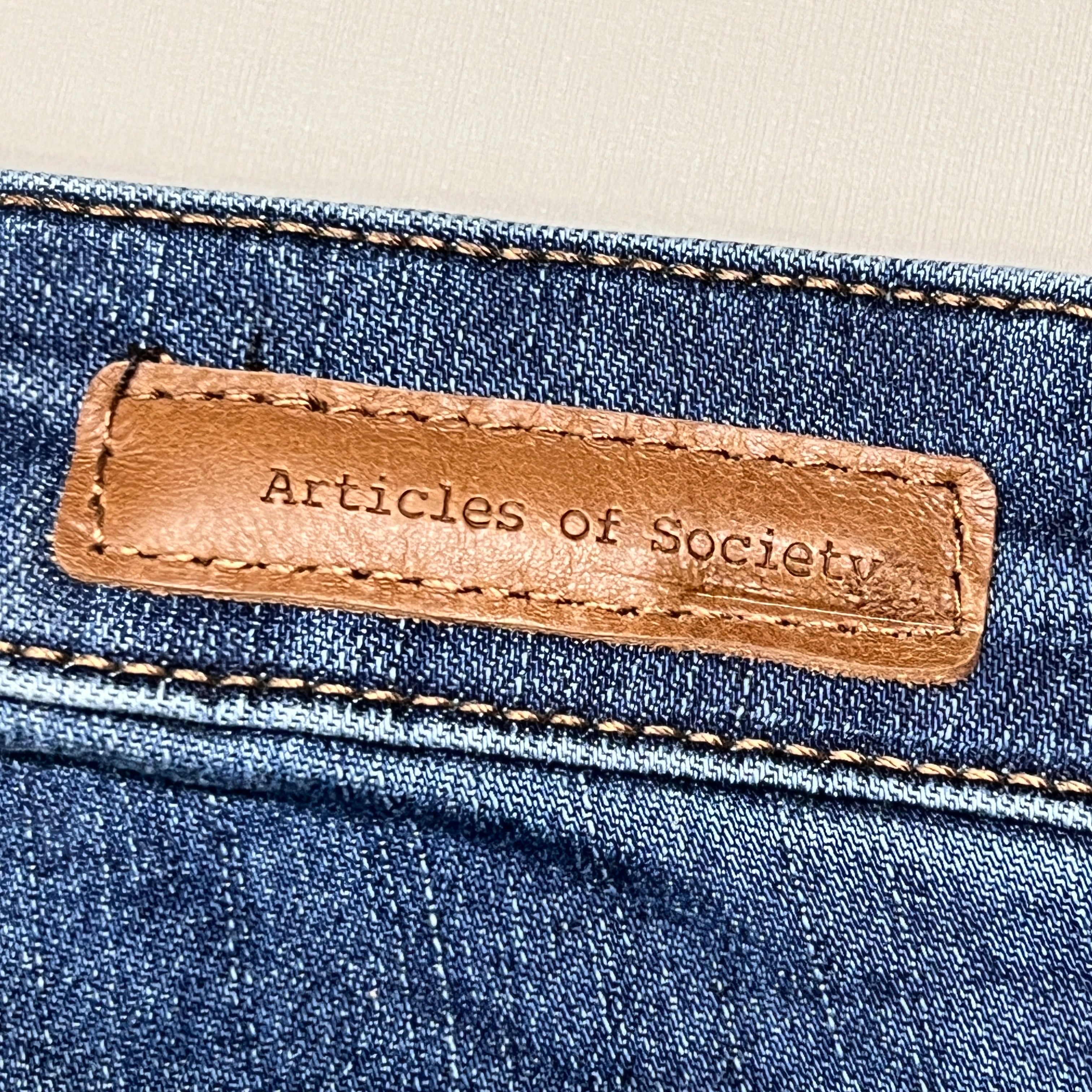 ARTICLES OF SOCIETY Hilo Ripped Denim Jeans Women's Sz 29 Blue 5350PLV-706 (New)