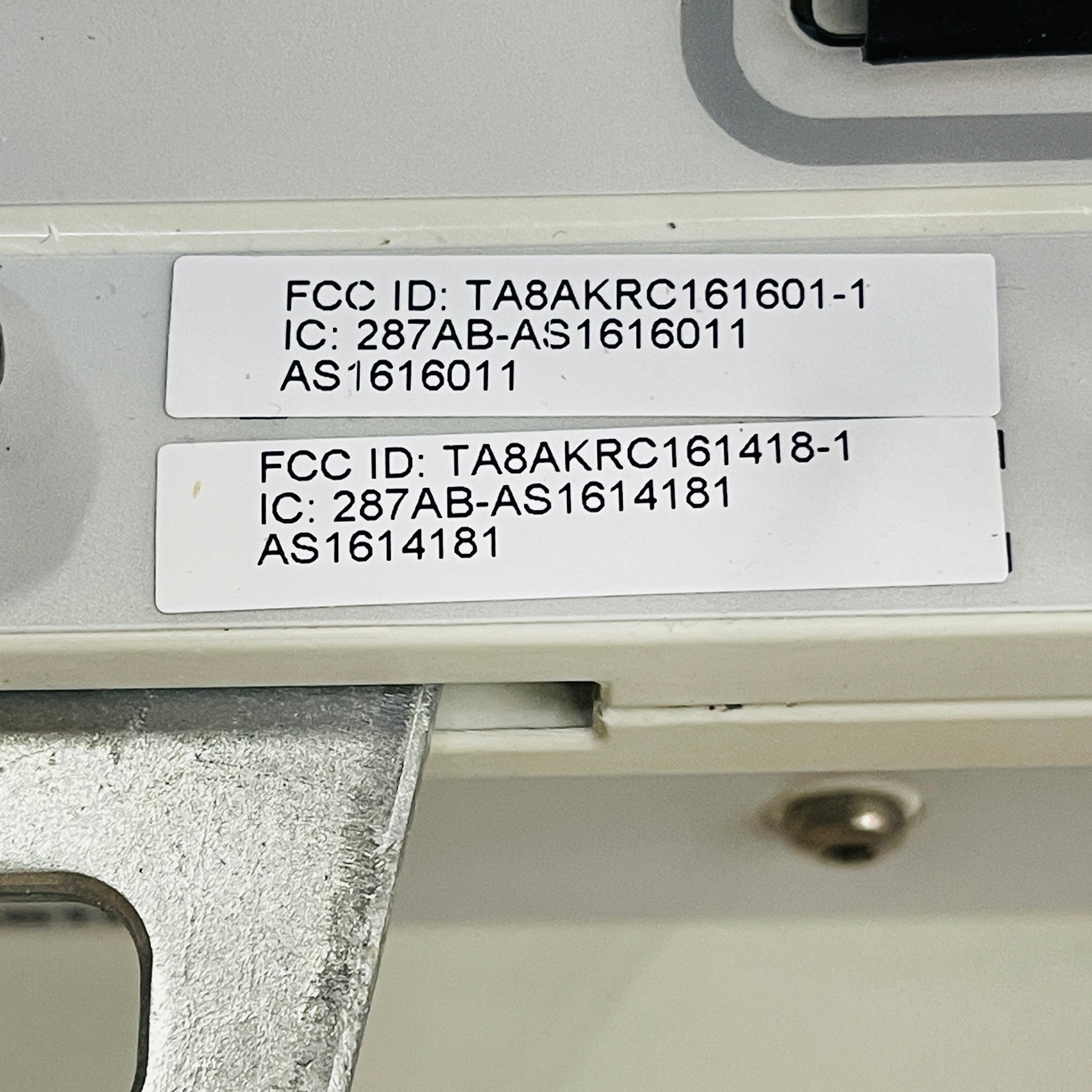 ERICSSON KRD 901 146/1 Air 32 Dual Band Single Antenna