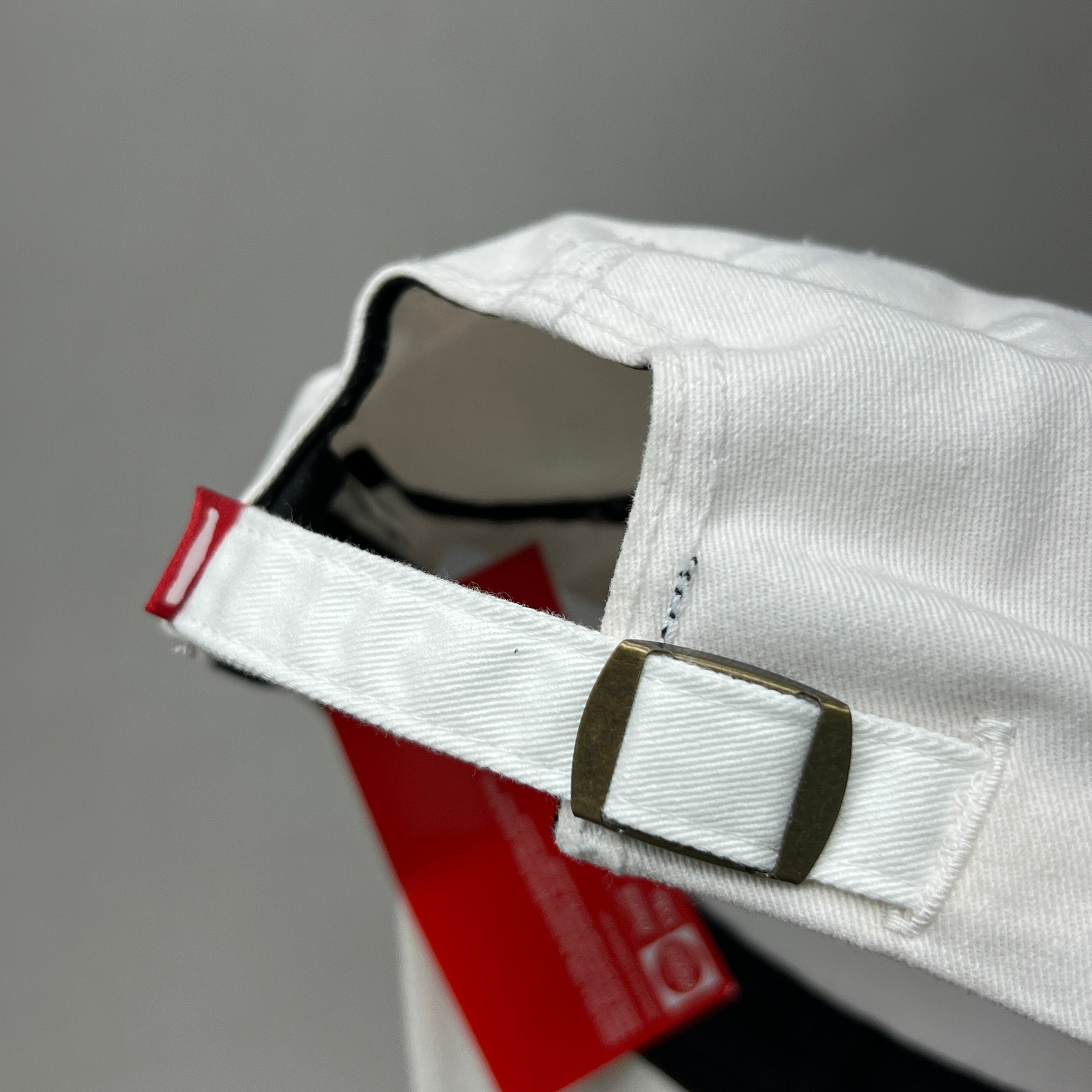 COCA-COLA Baseball Cap Strap Back Sz One Size White 23635 (New)
