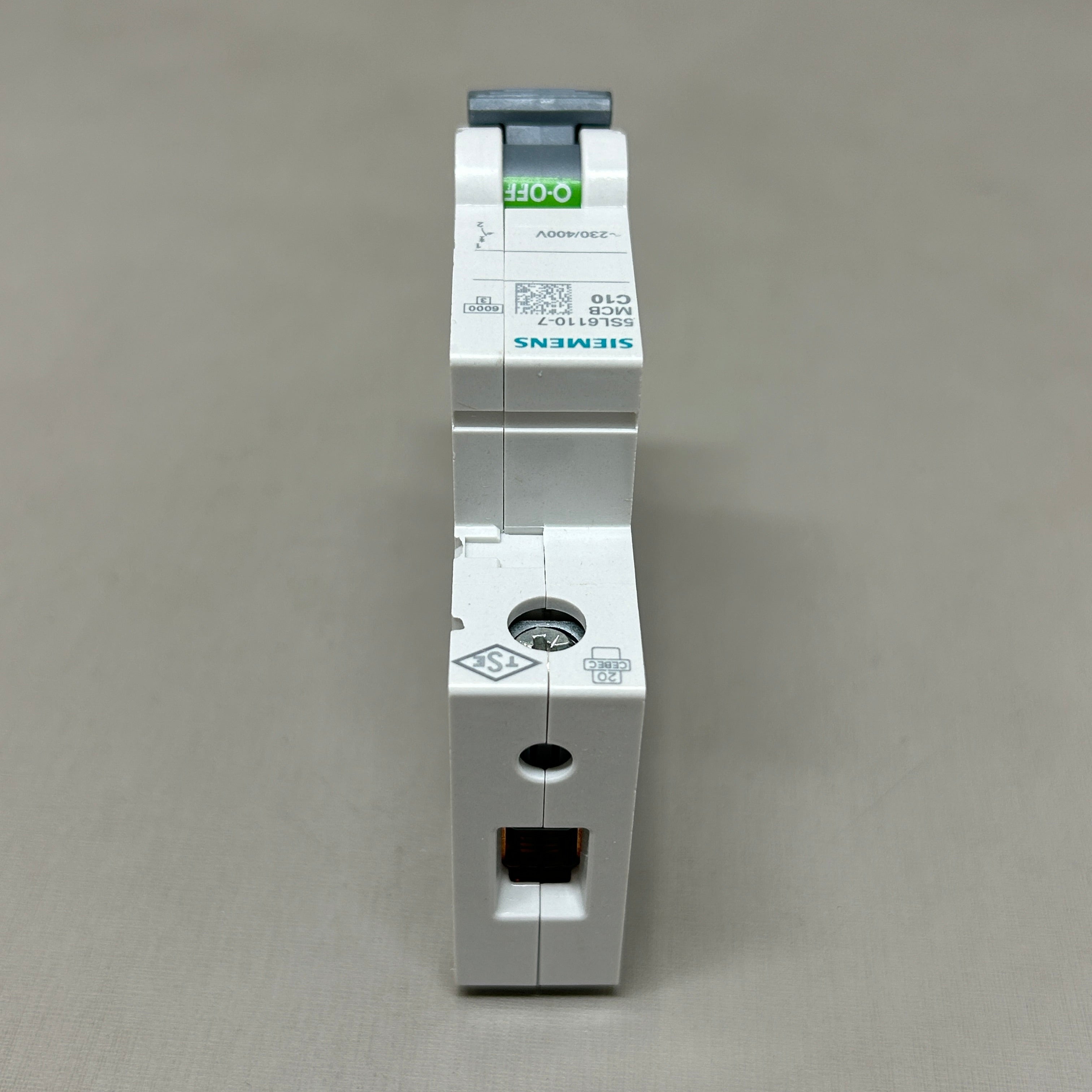 SIEMENS Miniature Circuit Breaker 230/400 V 6kA Off-White 5SL6110-7 (New)