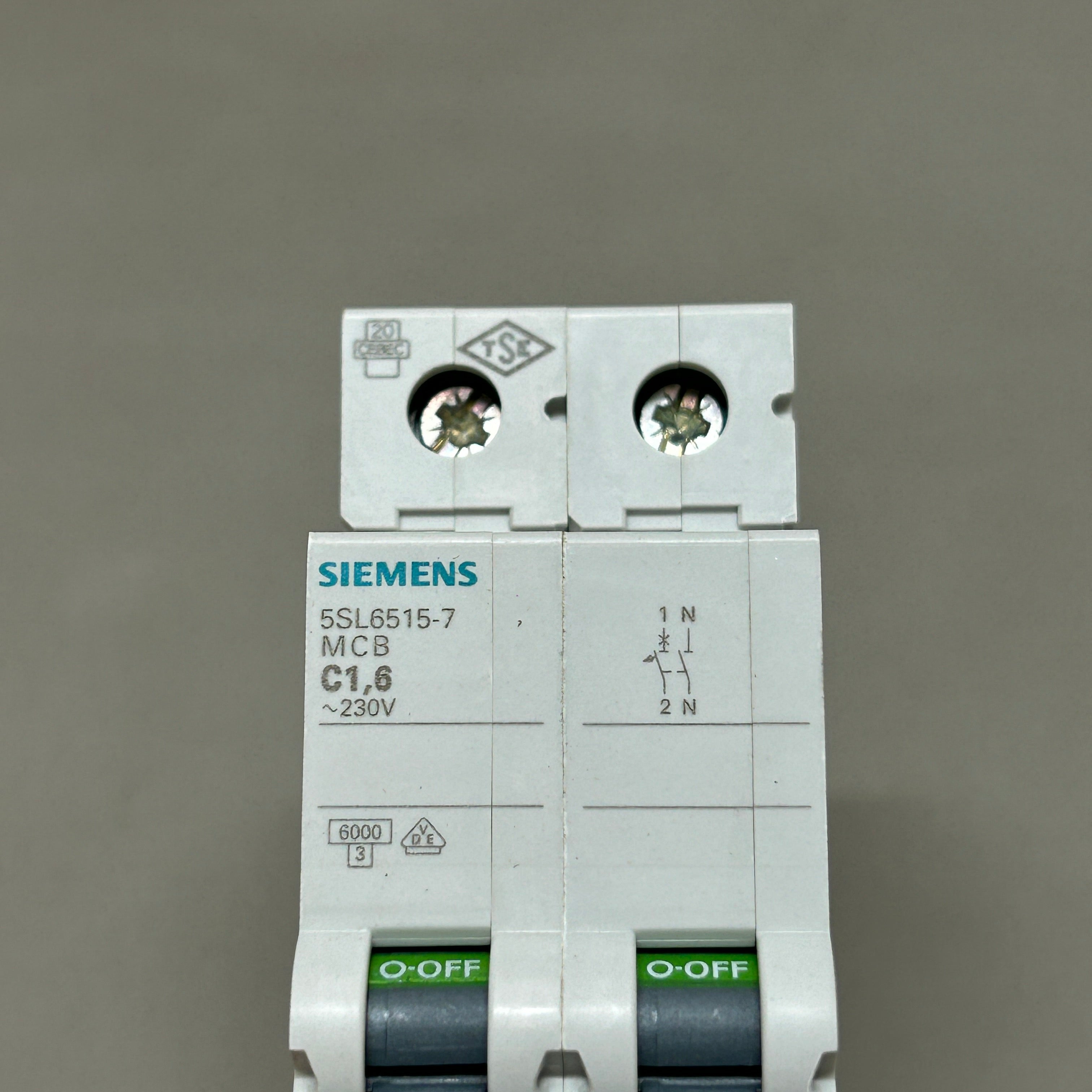SIEMENS Miniature Circuit Breaker 230V 6KA Off-White 5SL6515-7 (New)