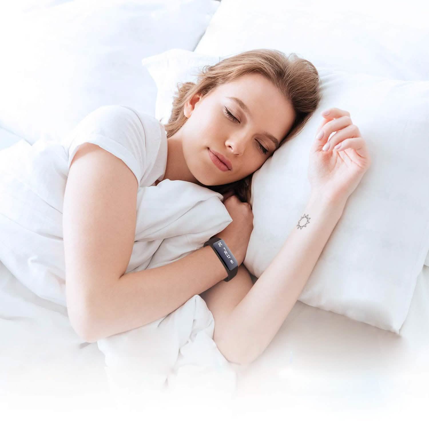 IP67 Fitness Tracker Watch with Heart Rate Monitor and Step Counter