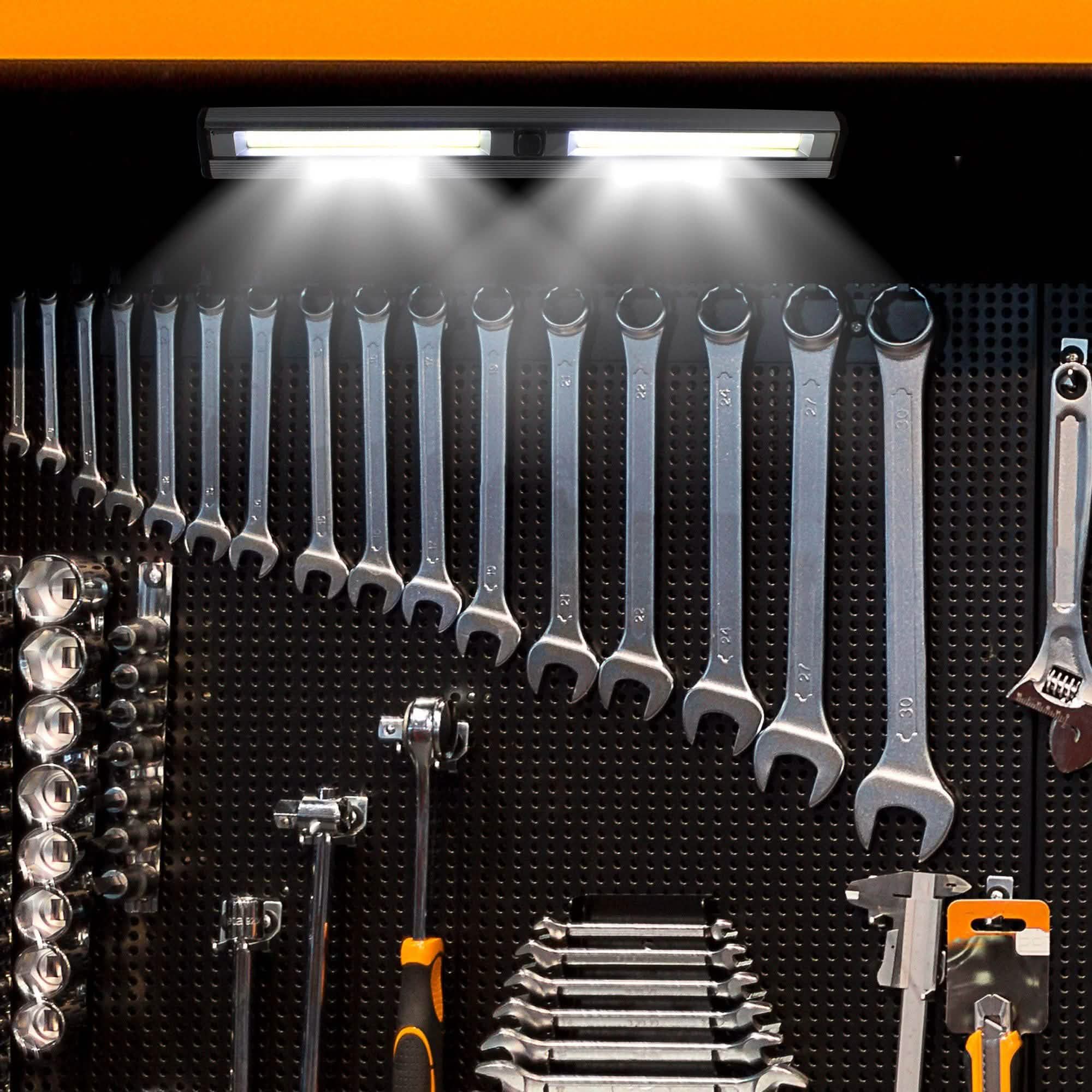 Jumbo Magnetic Ultra Bright Wireless Light Bar