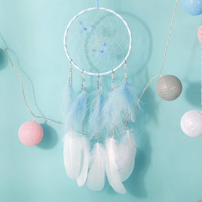 LED Dream Catcher Lamp Flying Wind Chimes Lighting Dream-catcher Handmade Ornaments Traditional Gifts Feather Pendant Romantic Creative Wall Hanging Home Wall Decoration Ornament Craft Native American Style