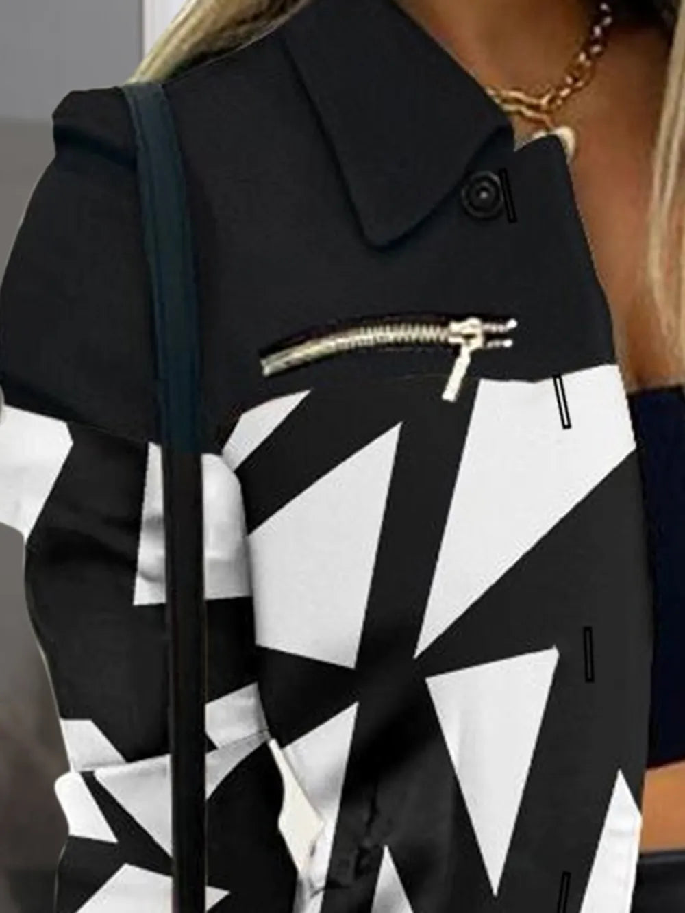 Long sleeved button color blocked printed lapel commuter suit for women