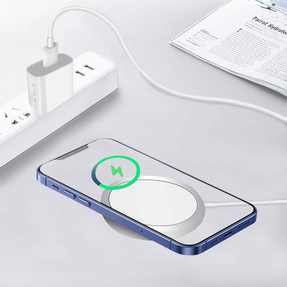 MagSafe Wireless Charger With 20W Power Adapter