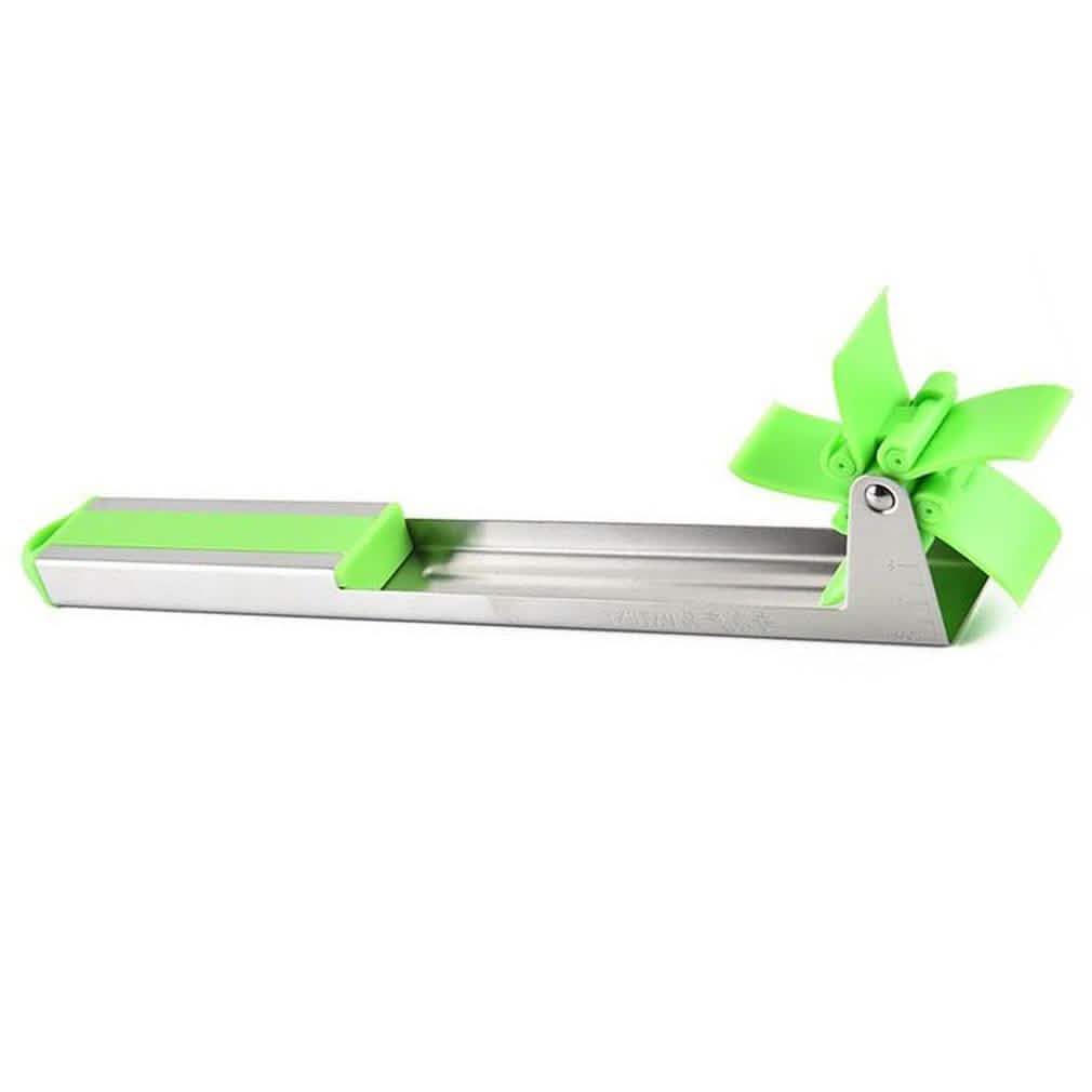 Mess-Free Windmill Watermelon Cutter and Cuber