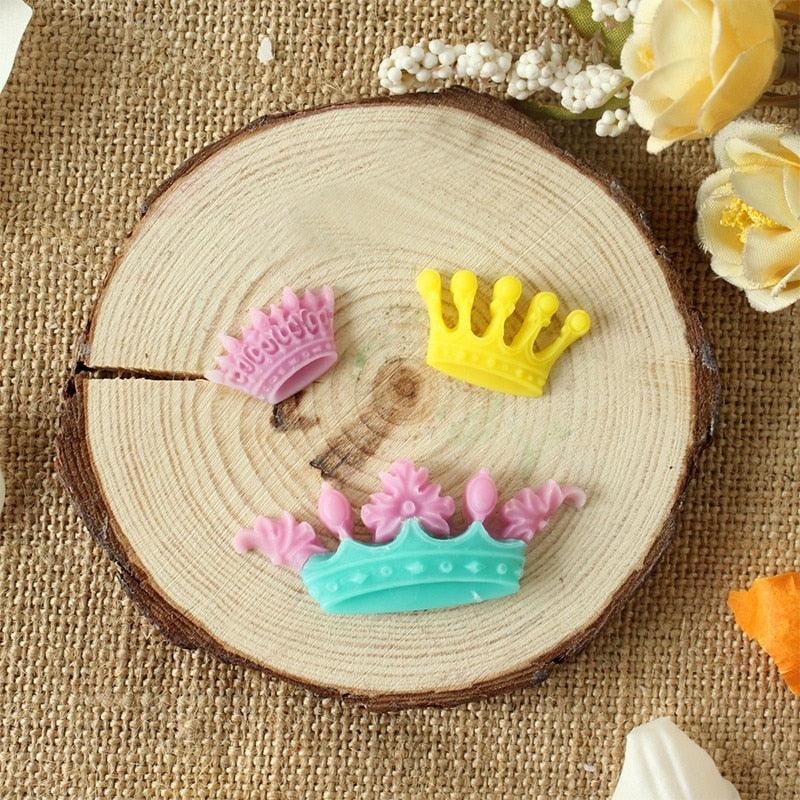 Mini Crown Silicone Mold Creative Cake Decoration Tool Practical Cake Mold Chocolate Mold Baking Tool Accessories Cake Tool Crown Fondant Silicone Molds Chocolate Candy Cake Decorating Tools Cake Supplies