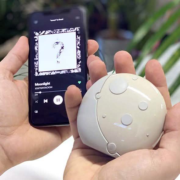 MojiPower Portable Bluetooth Speaker