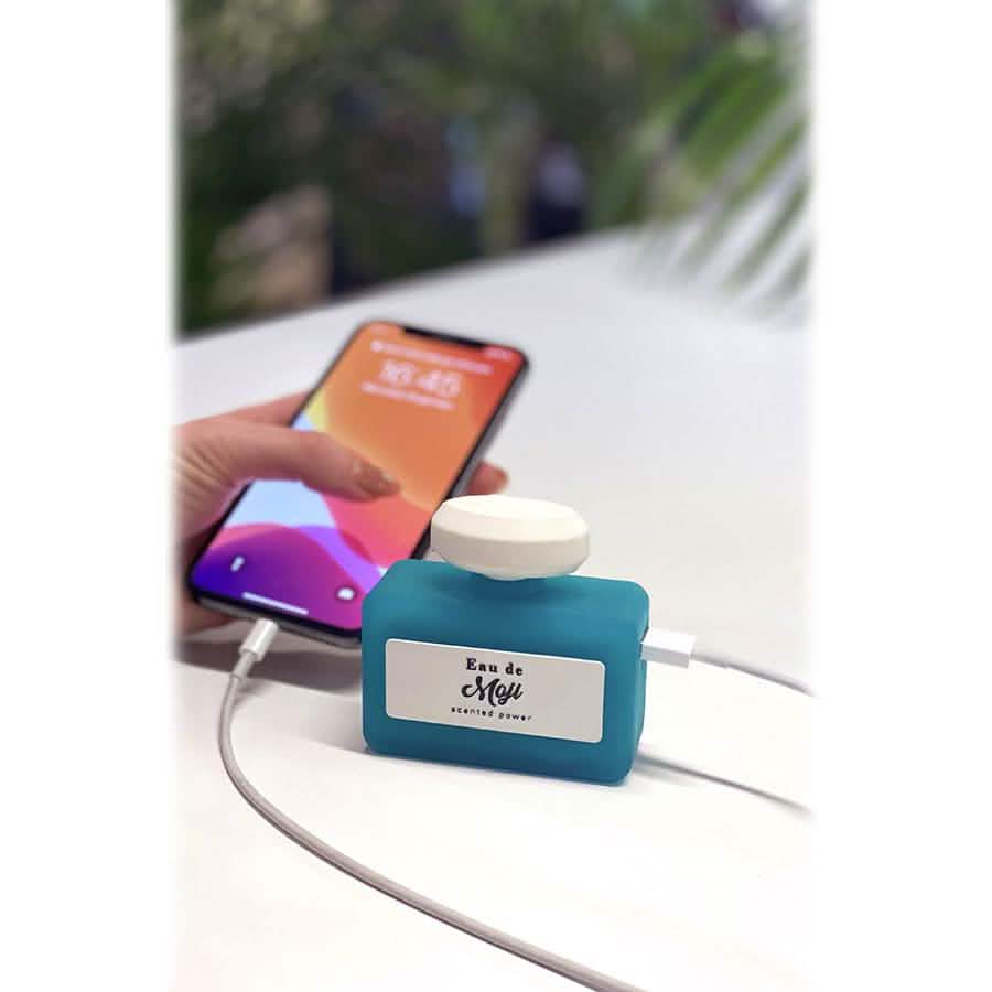 MojiPower Soft Touch External Battery 2600 mAh for iOS and Android