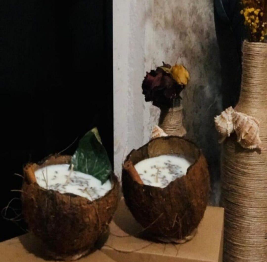 Natural Coconut Shell Decorative Scented Candle Wood Wicked Coconut Scented Candle Natural Coconut Shell  Eco Friendly Ideal for Home and Beach Décor Aromatherapy Candle