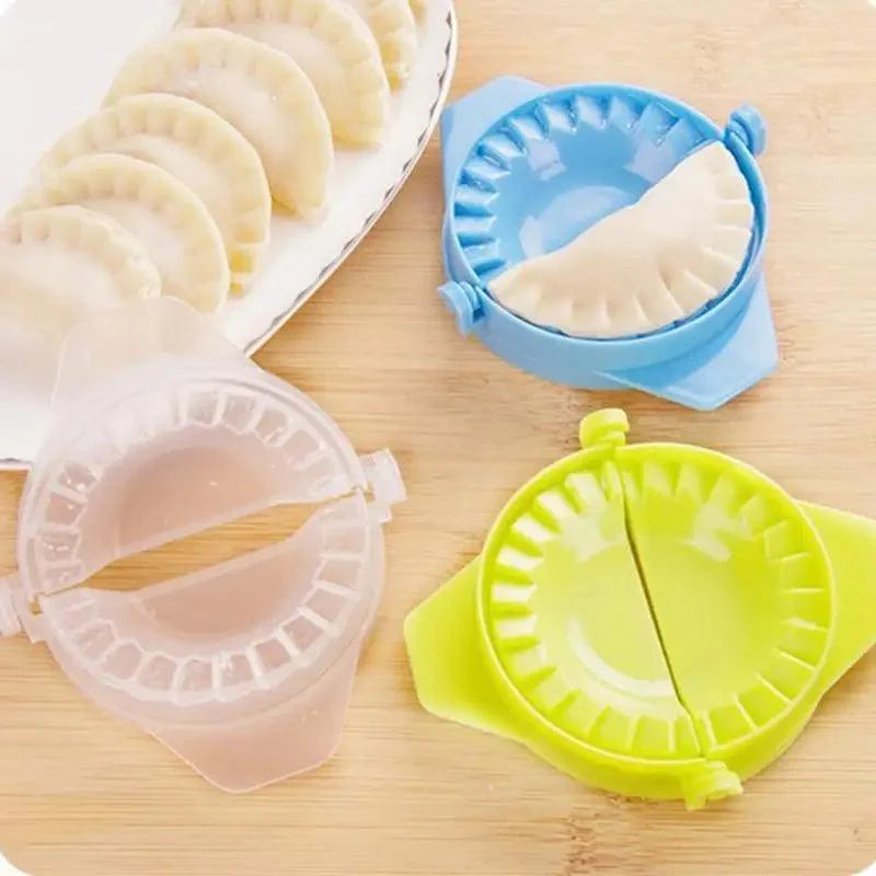 New Dumpling Mould Plastic Cutter Dumpling Maker Form Wrapper Presser Molds Cooking Pastry Cutter kitchen accessories