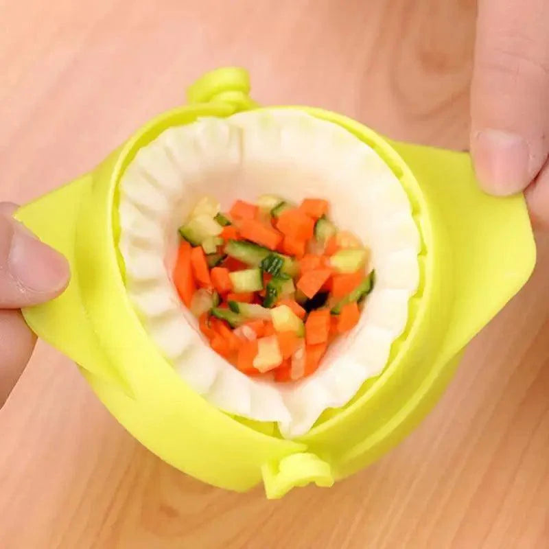 New Dumpling Mould Plastic Cutter Dumpling Maker Form Wrapper Presser Molds Cooking Pastry Cutter kitchen accessories