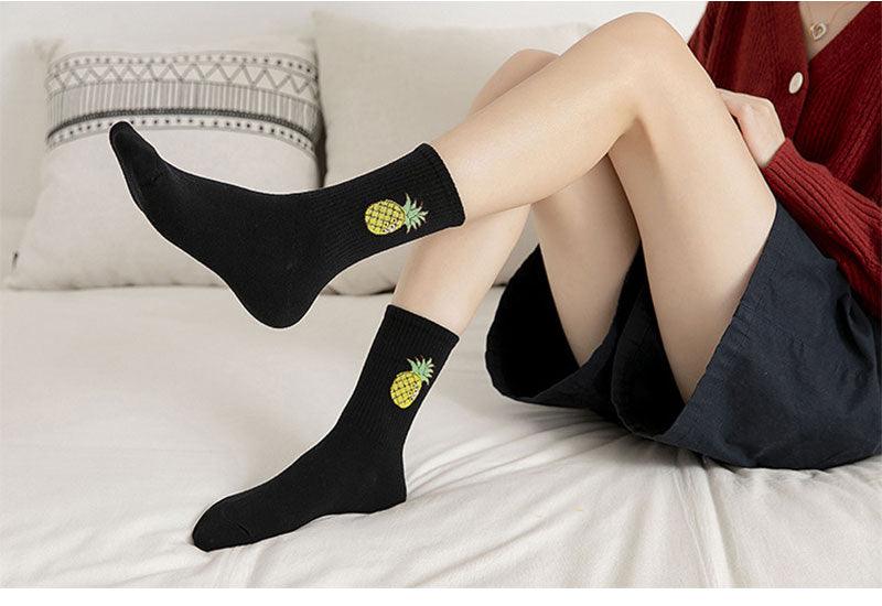 New Elegant Fruit Printed Breathable Cotton Socks Happy Funny Unisex Socks Candy Colors Harajuku Casual Cotton Crew Socks For Men And Women