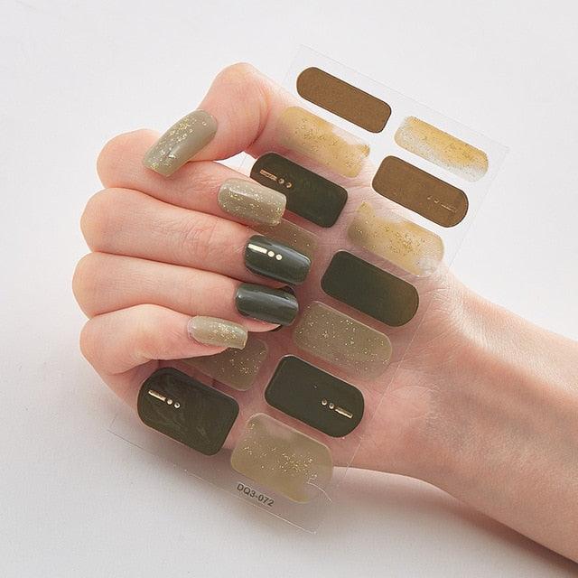New Year Patterned Nail Decor Nail Polish Nail Art Stickers Full Beauty Sticker for Nails Nail Accessorie Christmas Nail Sticker 3D Nail Art Stickers Decal Slider Template Diy Nail Tool Decorations Nail Art Design Self Adhesive Luxury Designer Nail Sticke