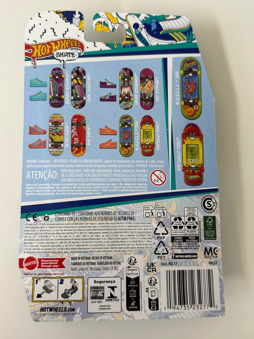 Hot Wheels Skate Miniature Finger Skateboard Set 2 Pack with Accessories