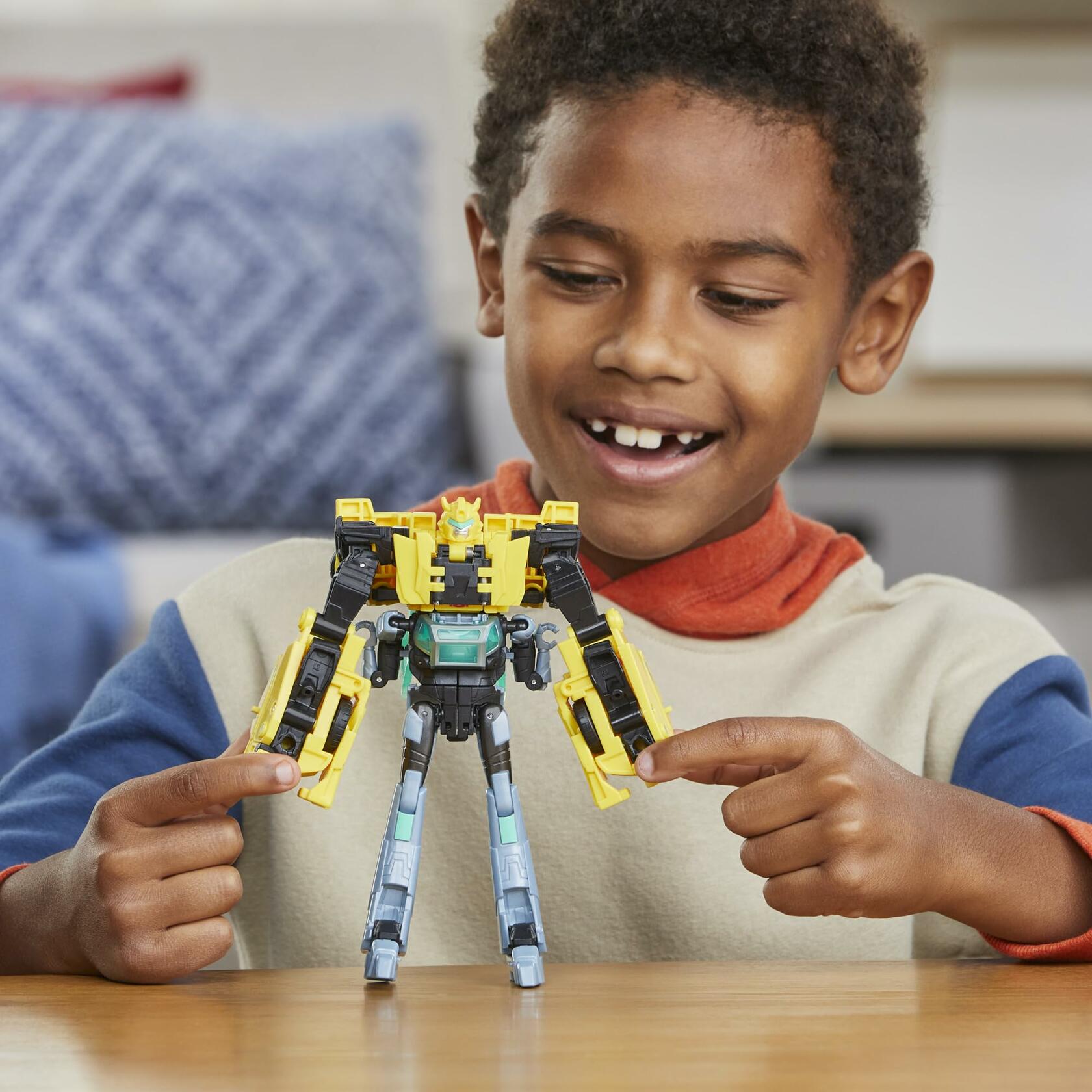 Transformers EarthSpark Cyber-Combiner Bumblebee & Mo Malto Robot Figures