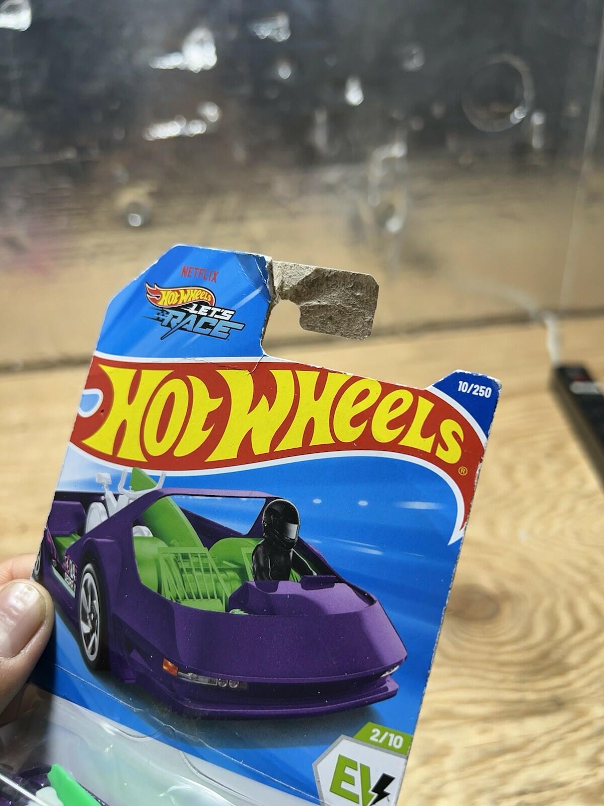 Hot Wheels Deora III #10 Purple 2024 Model