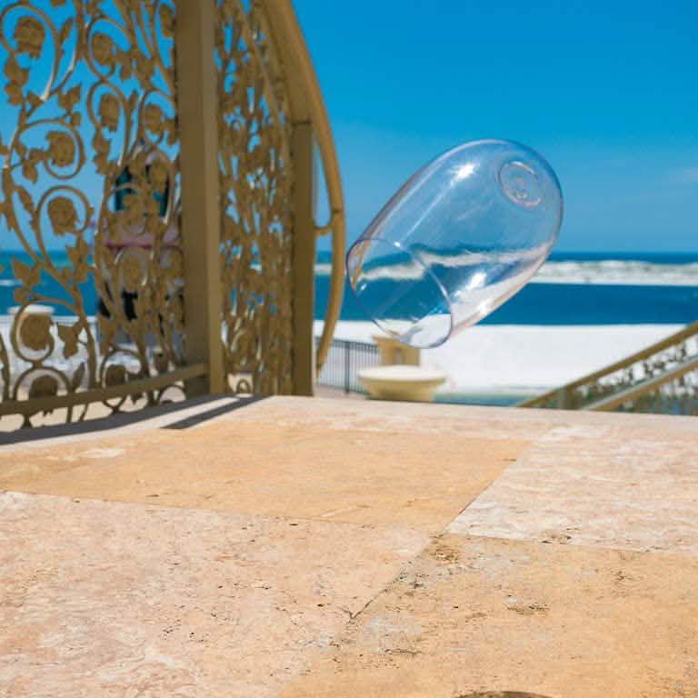 Plastic Stemless Wine Glasses by En Soiree