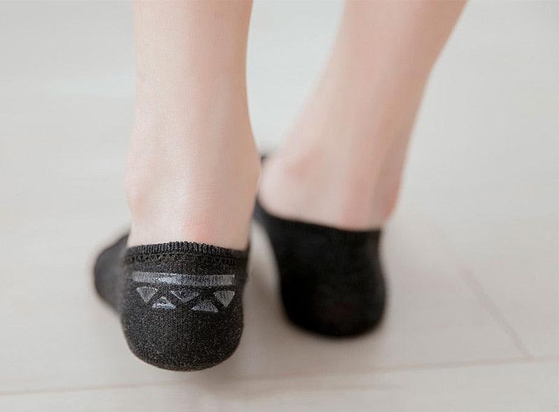 Women's Cute Cotton Invisible No Show Non-Slip Summer Candy Solid Color Silicone Short Socks Fashion Thin Ankle Boat Socks