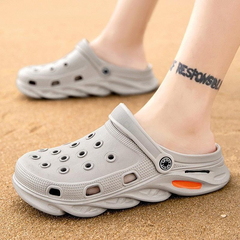 Outdoor Sandals Soft Sole Beach Shoes Mens And Womens The Same Style Suitable For Summer Platform Slippers Men Sports Sandals Men Outdoor Indoor Slippers Lightweight Sandals