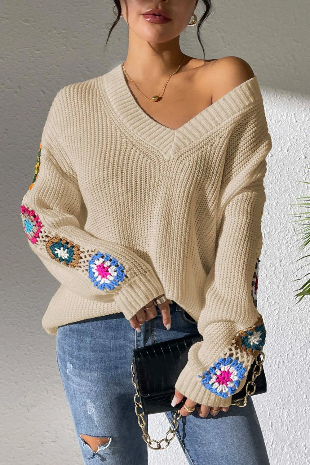 Randomly mixed color hand hook flower splicing V-neck pullover sweater