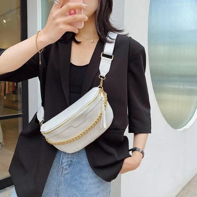 Retro Waist Bag PU Leather Fanny Pack Purse Leather with Gold Chain Strap Stylish Waist Pack Women Belt Bag Multifunctional Chest Bag