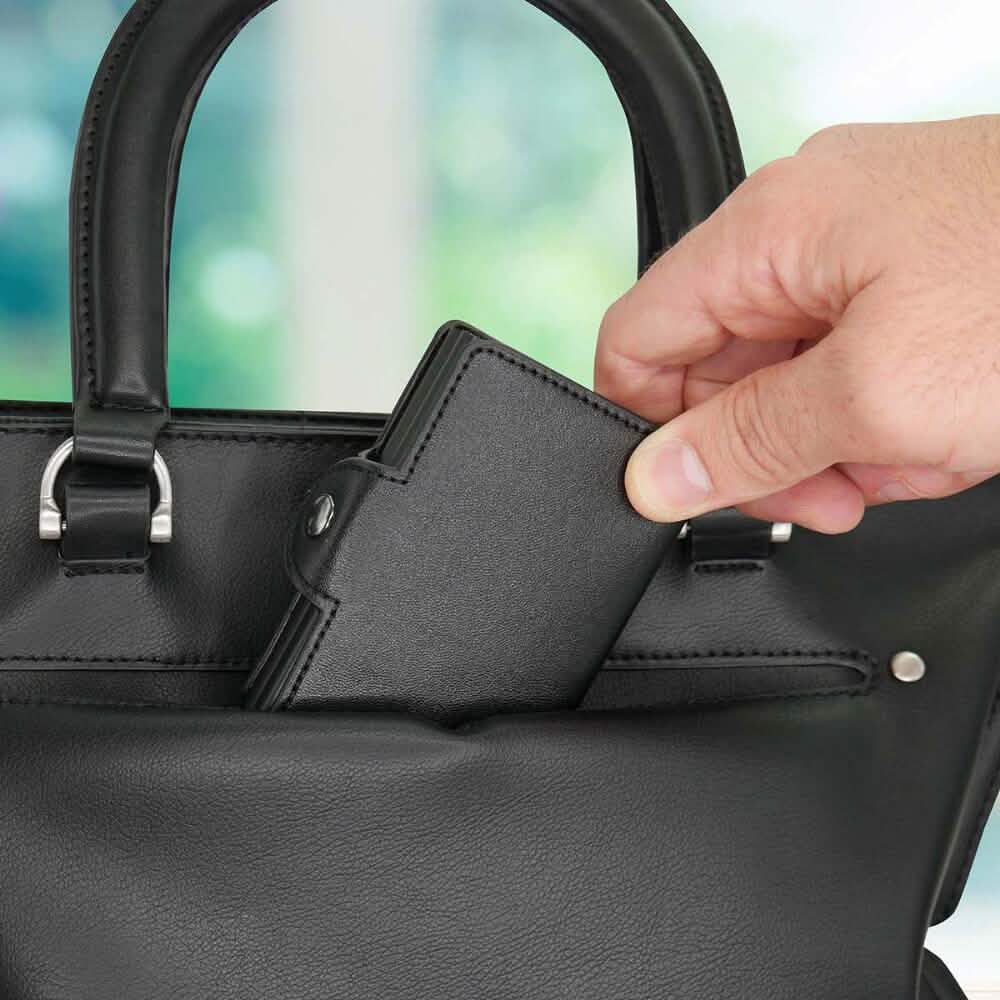 RFID-Blocking Cascading Quick Card Wallet