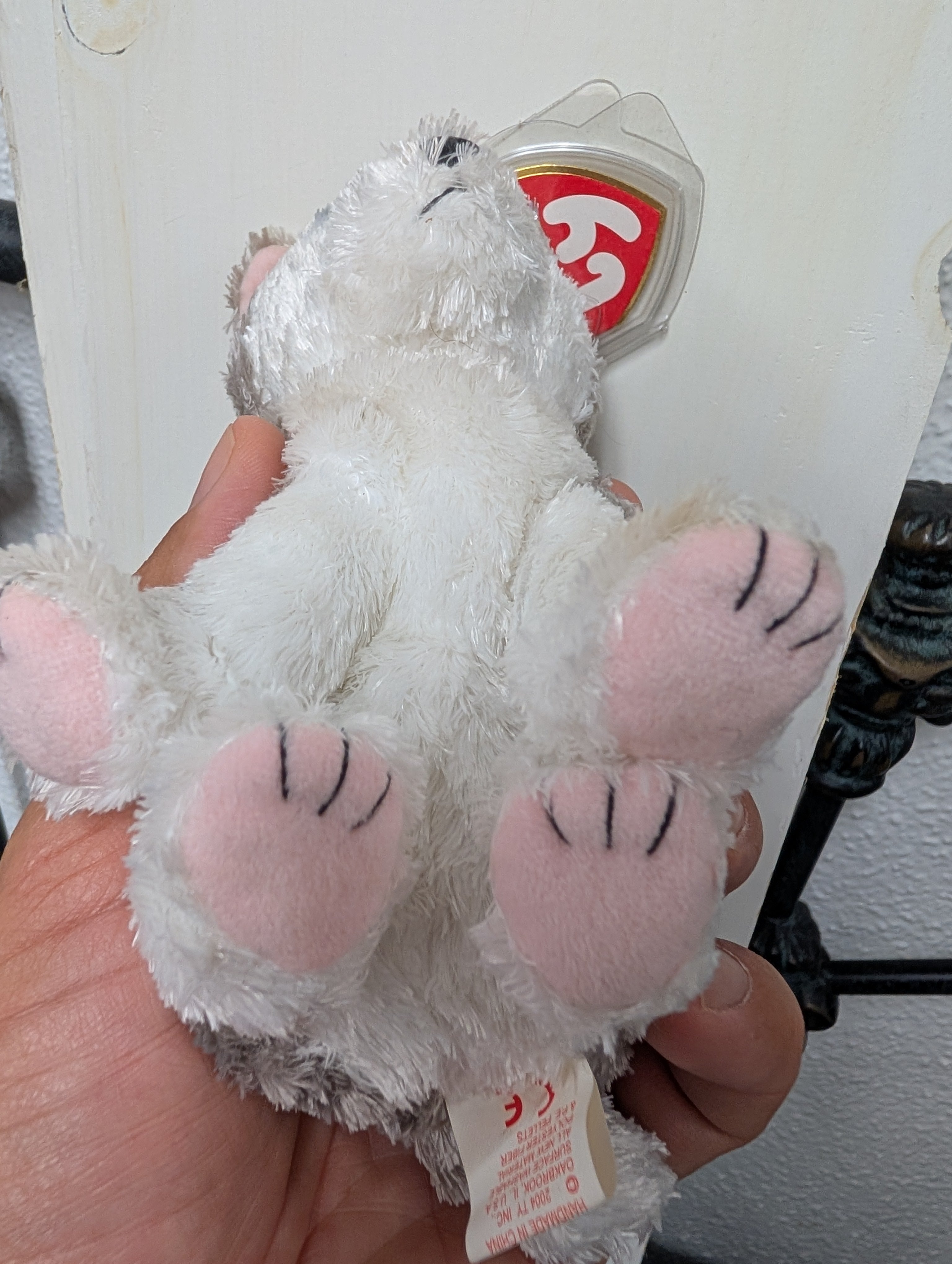 Juneau the Husky - Ty Beanie Baby (Gray, White, 2001, MWMT, Plush, Toy, Stuffed Animal, Vintage, Retired)