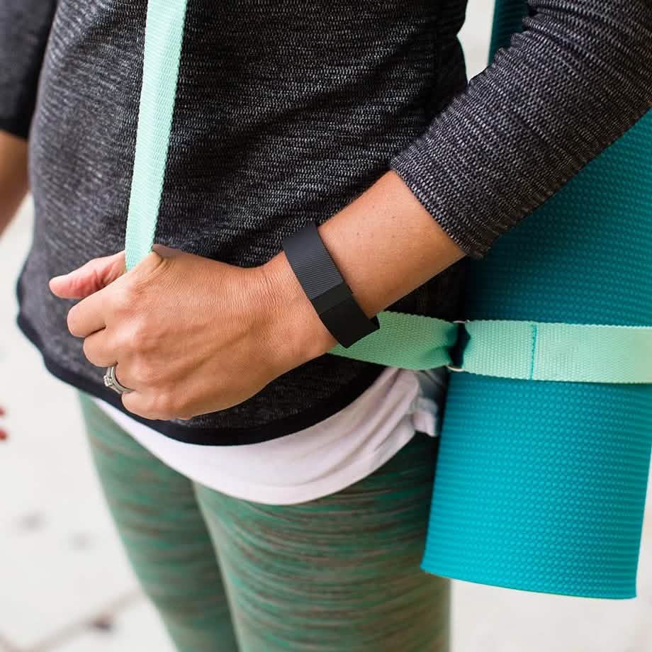 Fitbit Charge HR Wireless Activity Wristband