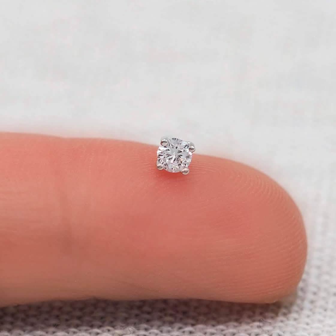 Solid 925 Sterling Silver Round  Cut  Crystal Small Studs