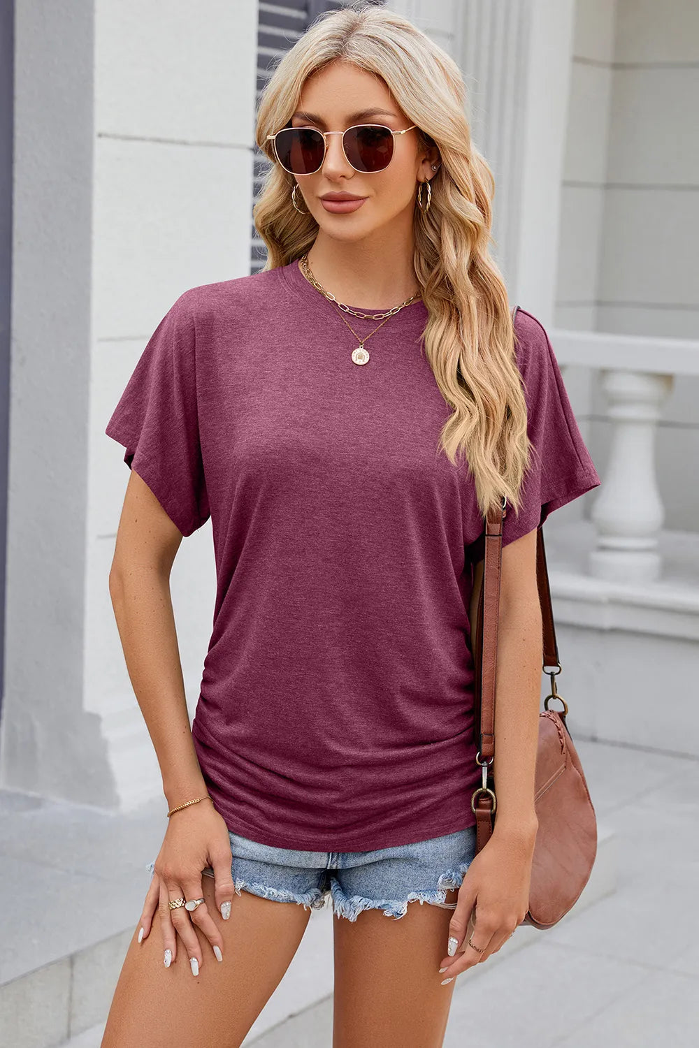 Solid color round neck loose short sleeved T-shirt top for women