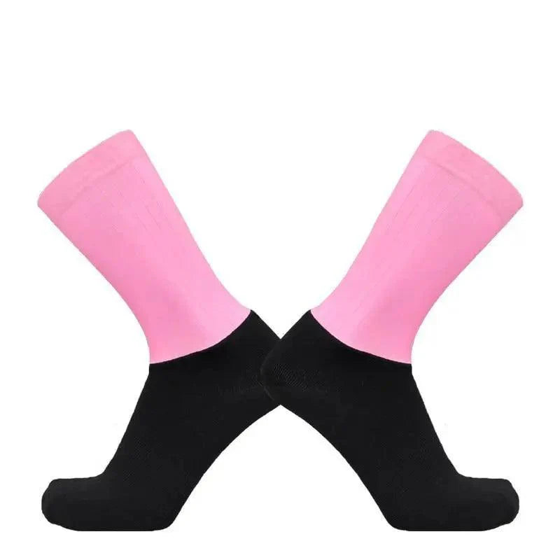 Stylish Summer  Breathable Cycling Socks For Men Anti Slip Seamless Sports Cycling Socks For Men Modern Design Running Sports Socks