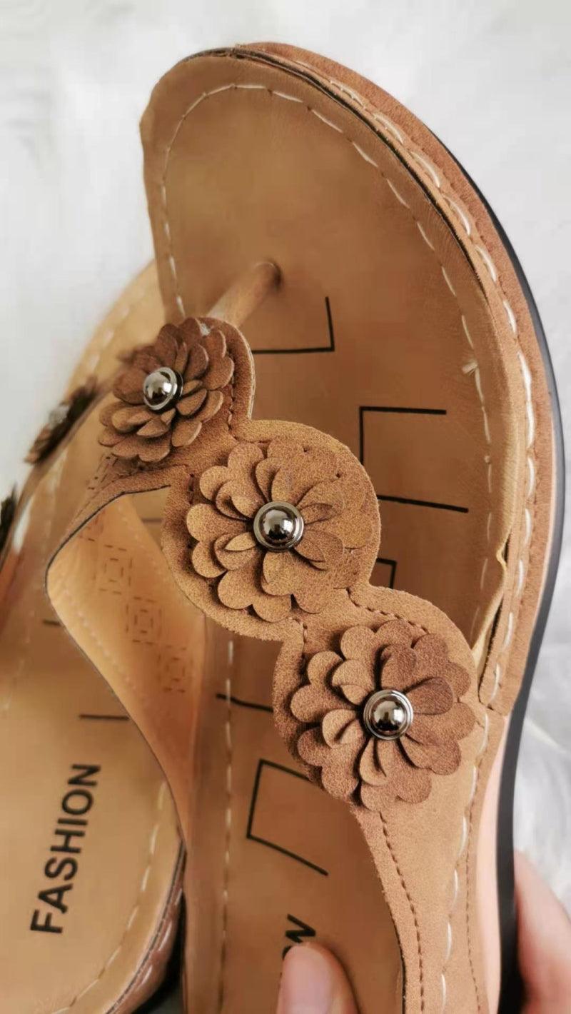 Summer Flat Sandal For Women Multicolor Handmade Retro Flowers Flip-Flops Women Slippers Cute Flat Summer Flats Sandals Women Strappy Flat Open Toe Sandals