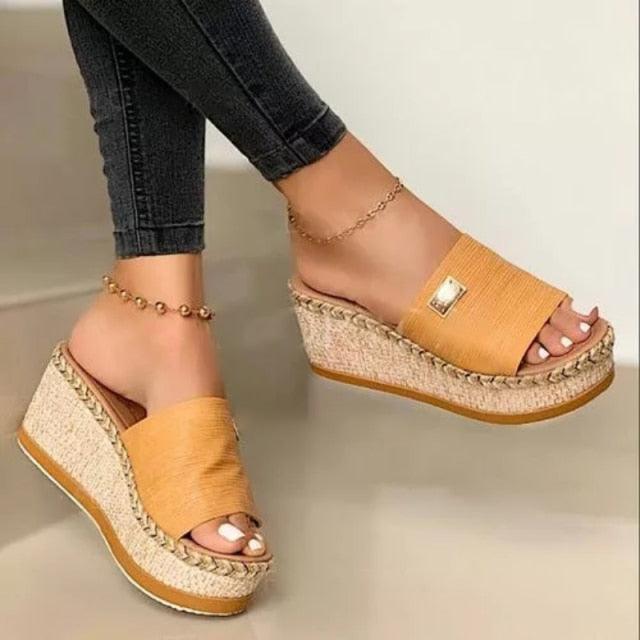 Summer Women Platform Sandals Flip Flops Soft Comfortable New Casual Shoes Outdoor Beach Slippers Summer Beach Sandals Summer High Heel Platform Flip Flops Casual Outdoor Leisure Beach Shoes